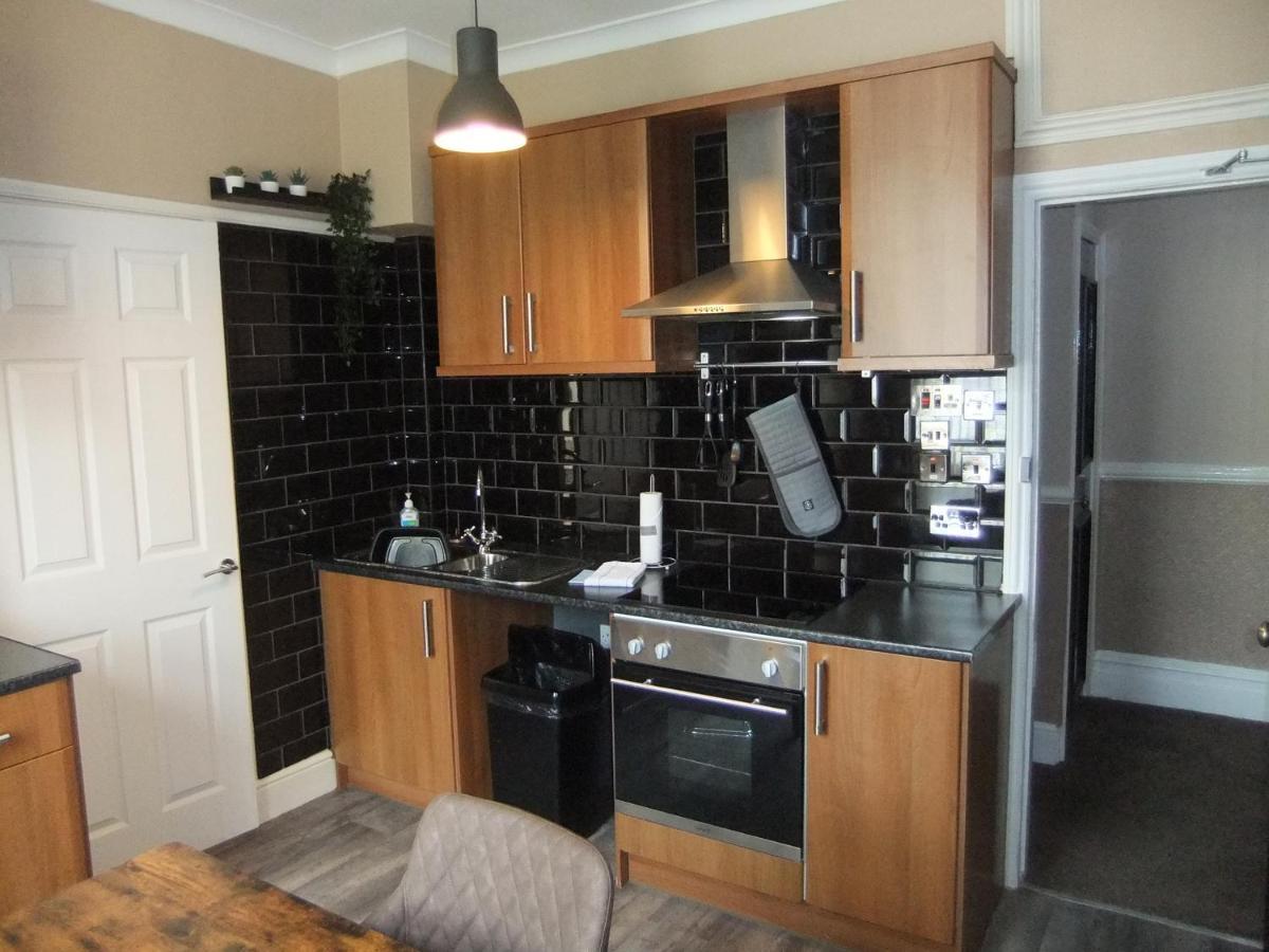 Dewsbury House Apartment แบล็คพูล ภายนอก รูปภาพ
