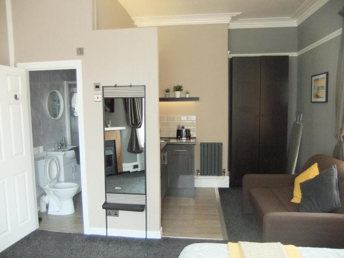 Dewsbury House Apartment แบล็คพูล ภายนอก รูปภาพ