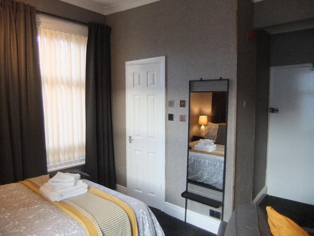 Dewsbury House Apartment แบล็คพูล ภายนอก รูปภาพ